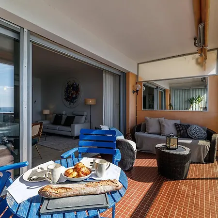 Emilie - Panoramic Sea Views Facing Paradise *
